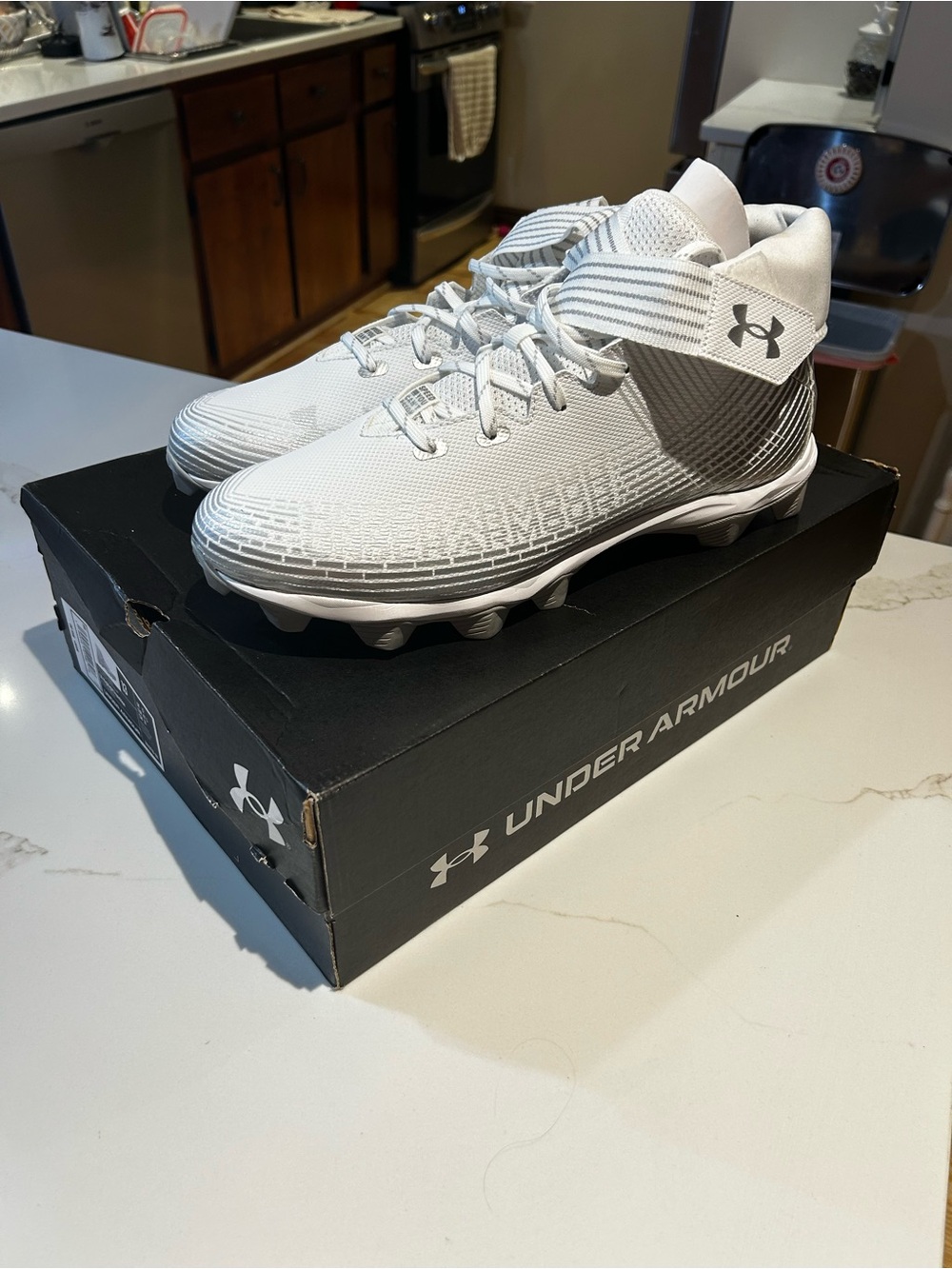 New Under Armour Mens White and Gray High-Top Cleats
